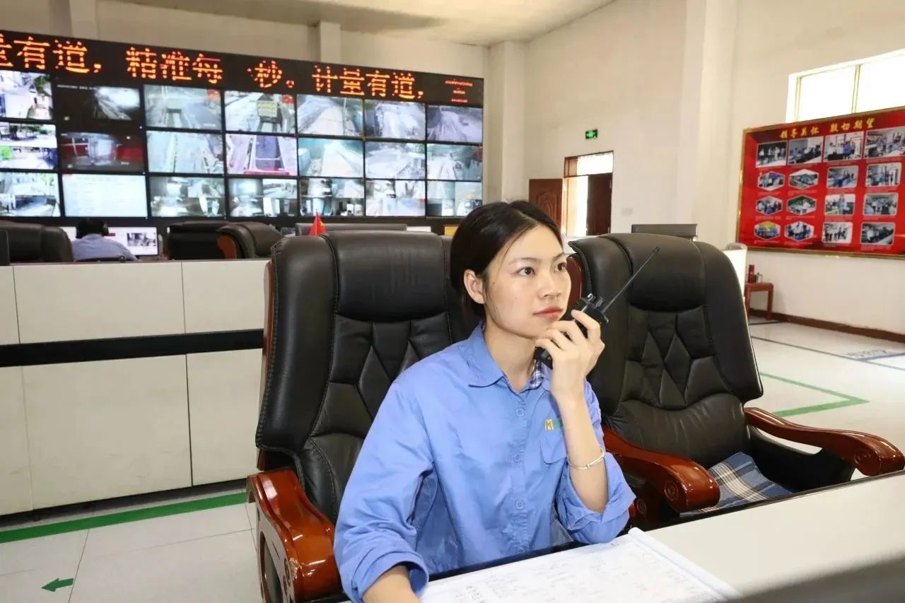 致敬“她”力量 海南礦業(yè)開展“國際婦女節(jié)”系列活動3_20240309154103.jpg