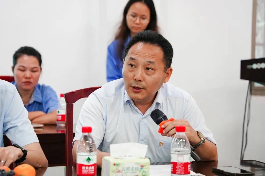 海南礦業(yè)召開“七一”座談會(huì)6.jpg
